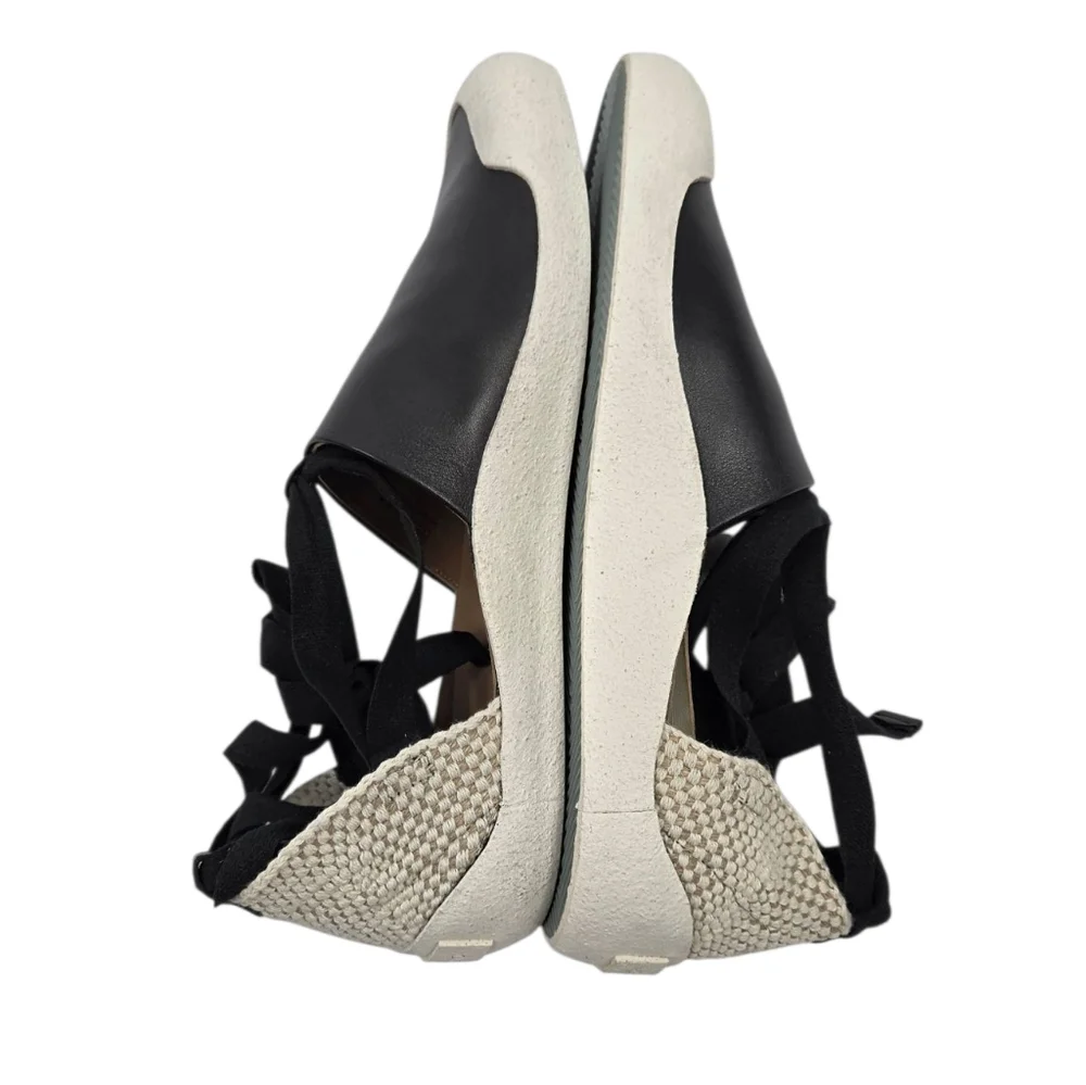 Coclico Kashm Black and White  Lace-up Sneakers